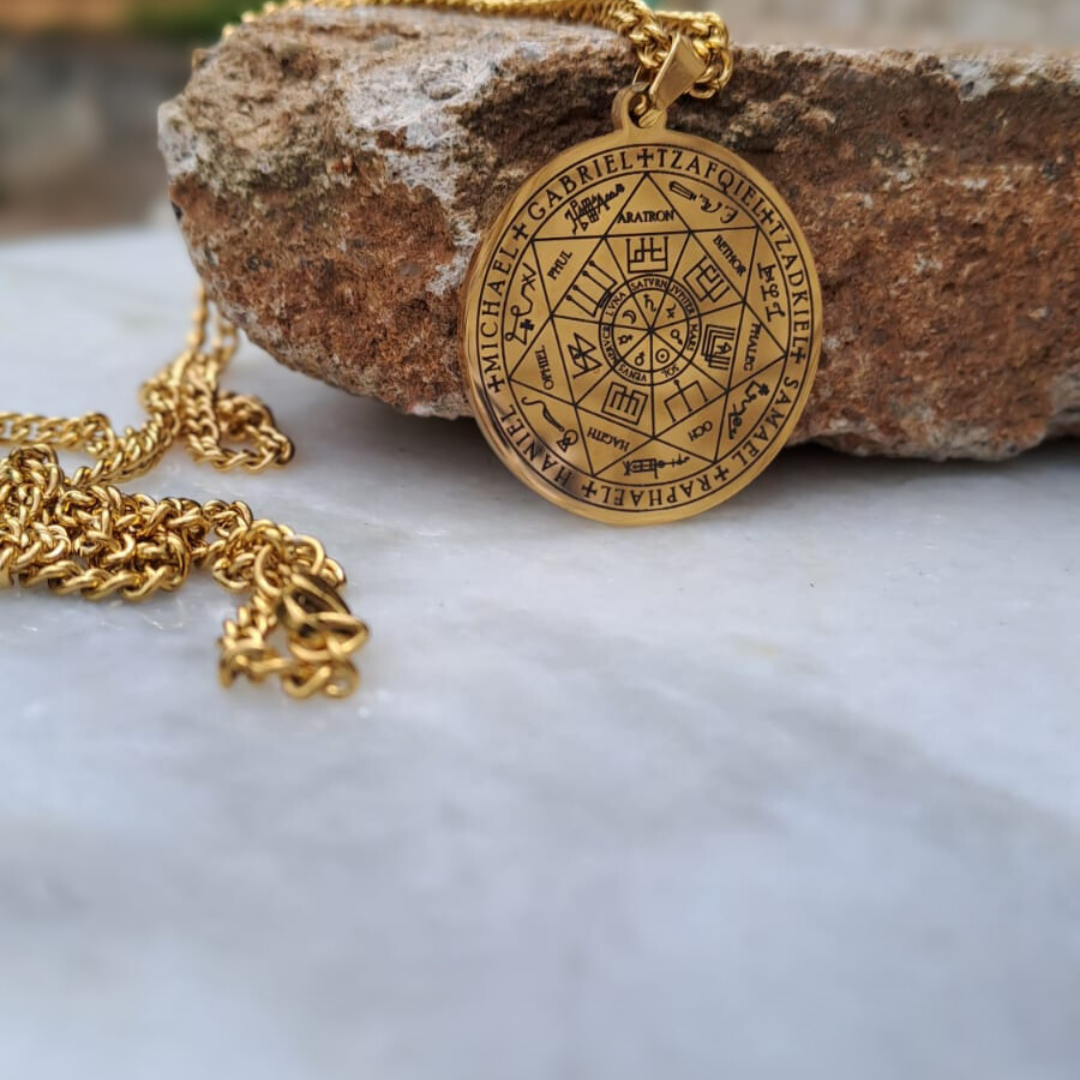 Gold Olympian Spirit Pendant Chain