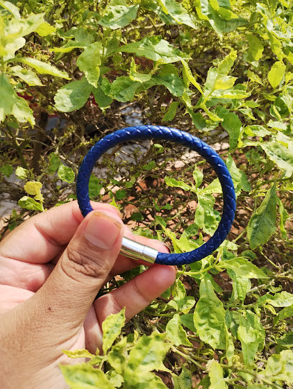 The Minimalist Bracelet (Blue)