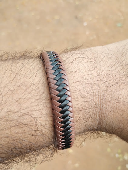 Brown Braided Leather BraceletBrown Braided Leather Bracelet