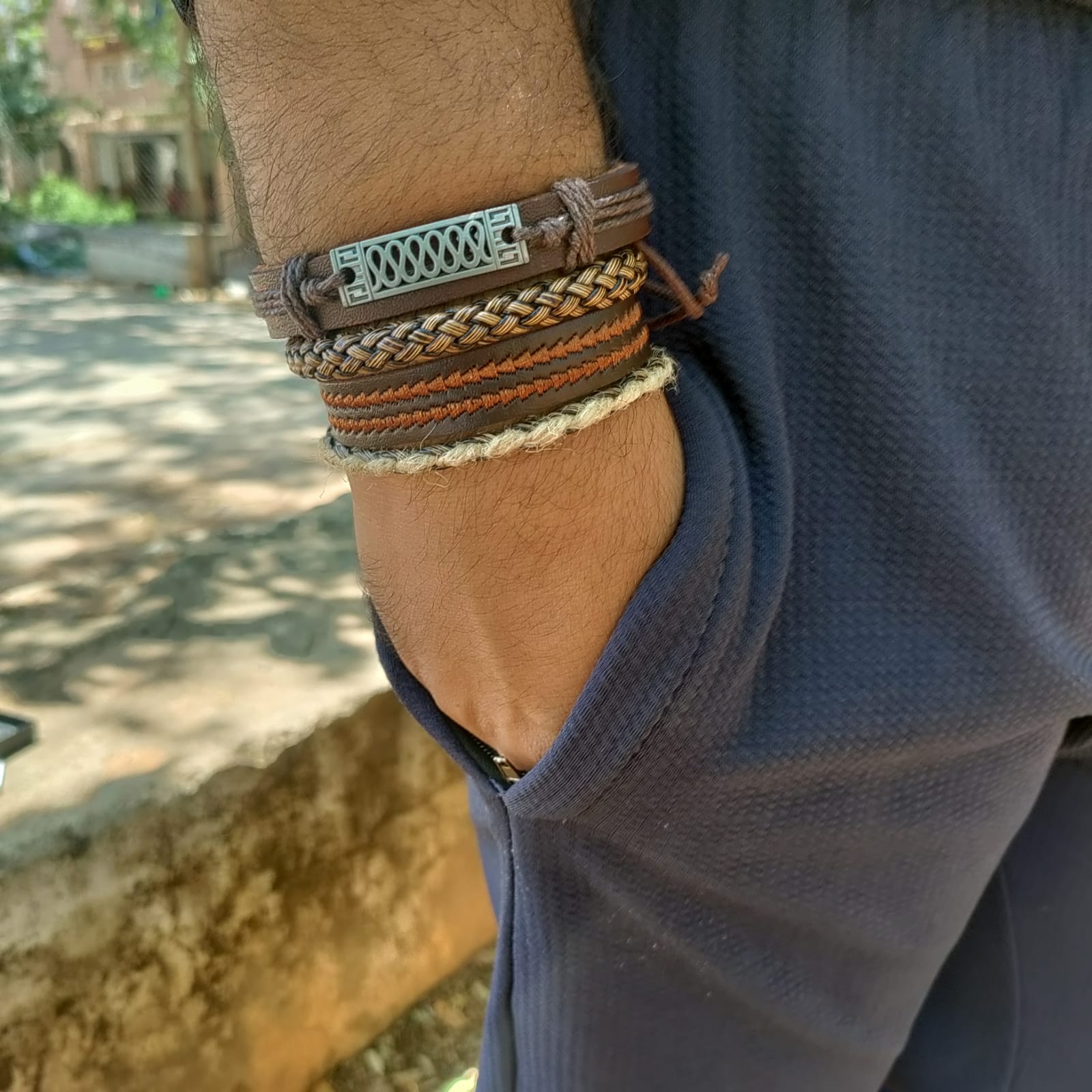 Retro leather bracelet