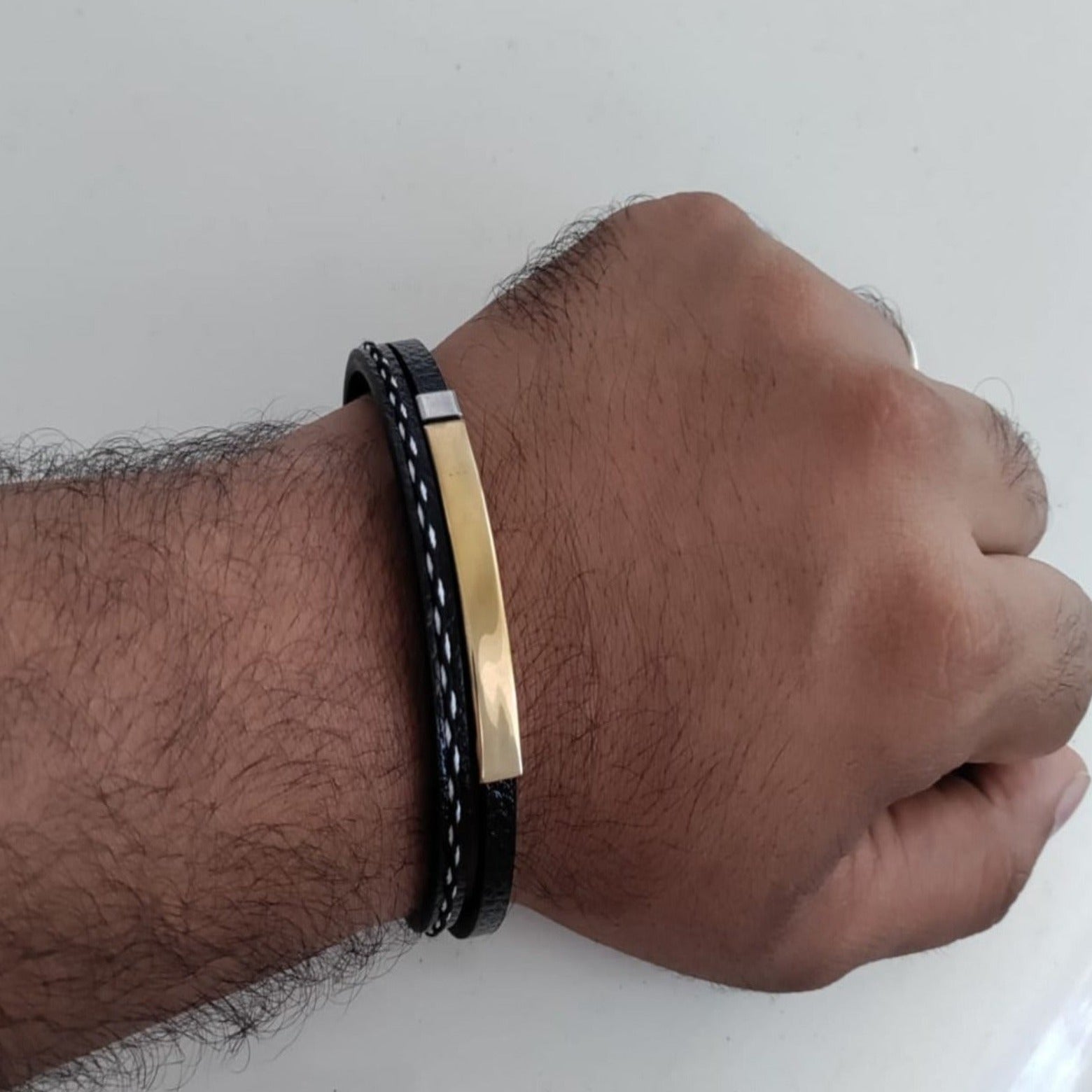 Stainless steel and leather stylish bracelet